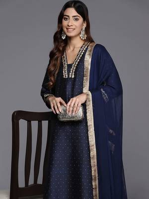Sequinned Kurta with Trousers & Dupatta 2