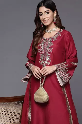 Floral Embroidered Zari Kurta with Trousers & Dupatta