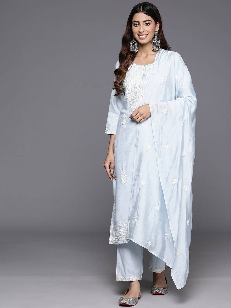 Women Floral Embroidered Regular Thread Work Kurta with Trousers & With Dupatta