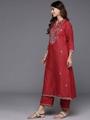 Women Floral Embroidered Regular Kurta with Trousers & With Dupatta 6