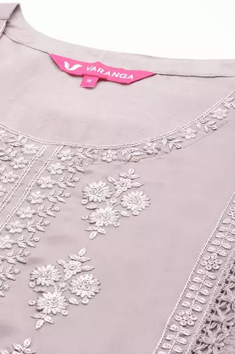 Women Floral Embroidered Regular Sequinned Kurta with Trousers & With Dupatta