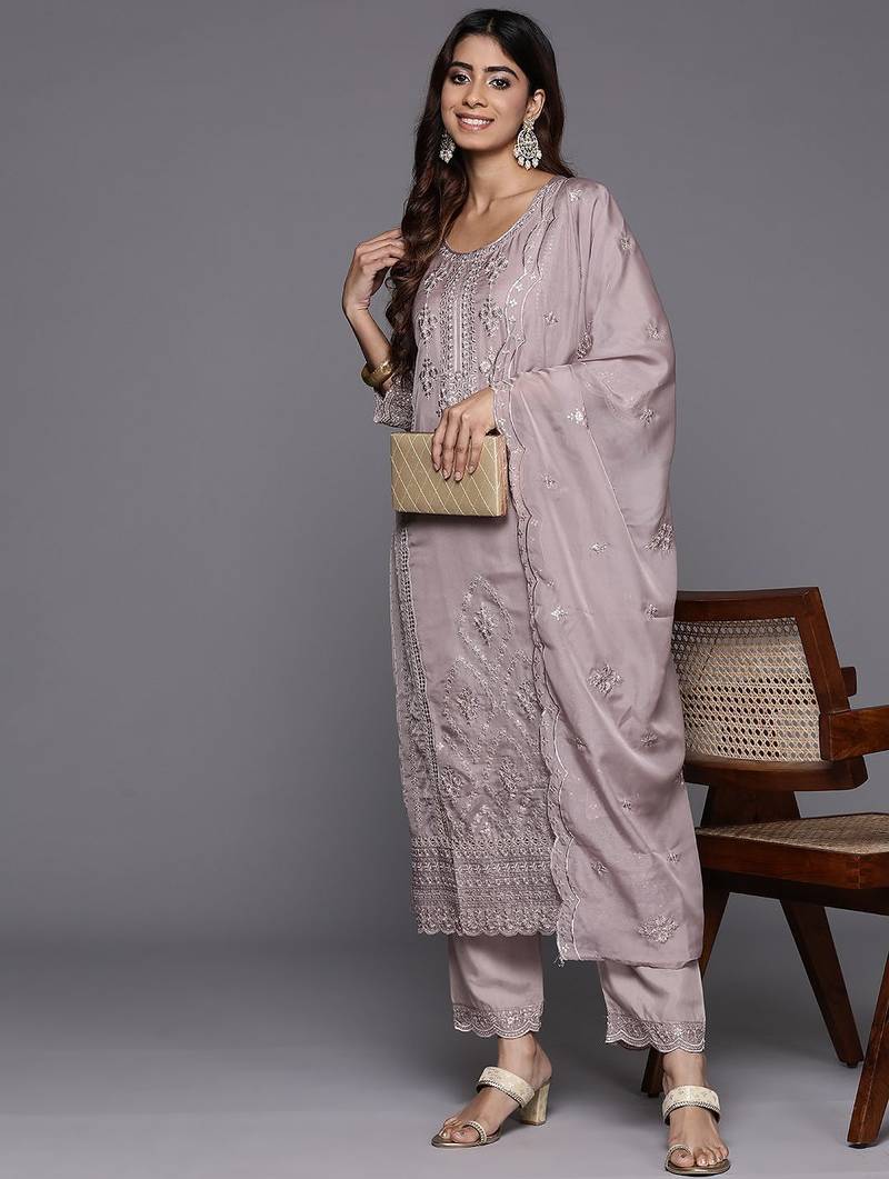 Women Floral Embroidered Regular Sequinned Kurta with Trousers & With Dupatta