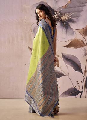 Parrot green tusser silk festival wear saree 4