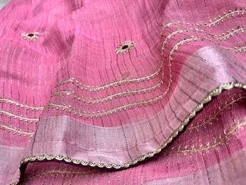 Pink Embroidery Thread And Beats Work Design Fabric Soft Linen Saree With Unstitched Blouse 5