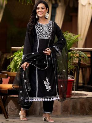 Ethnic Motif Thread Embroidered A-Line Kurta With Afghani Trousers & Dupatta 3