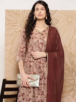 Women Floral Printed Sequinned Pure Cotton Kurta with Trousers & With Dupatta 2