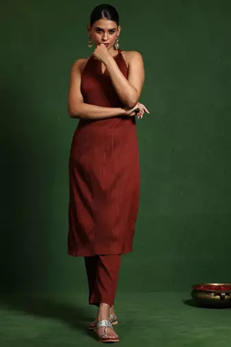 Halter Neck Kurta with Trouser