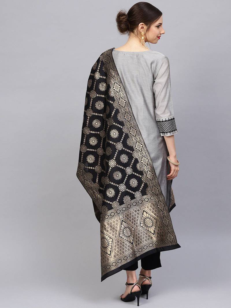 Women Grey & Black Zari & Thread Work Kurta with Trousers & Dupatta