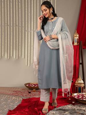 Floral Yoke Design Sequinned Kurta & Trousers With Dupatta 1
