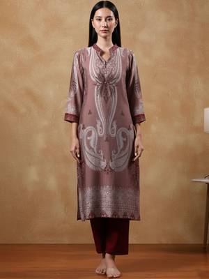 Paisley Printed Mandarin Collar Straight Kurta With Trousers 1