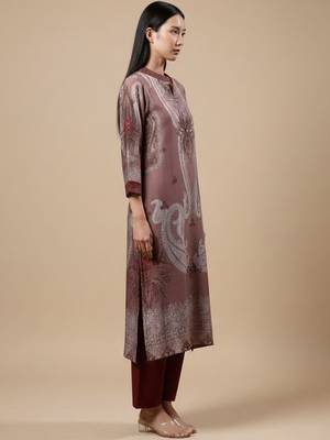 Paisley Printed Mandarin Collar Straight Kurta With Trousers 3