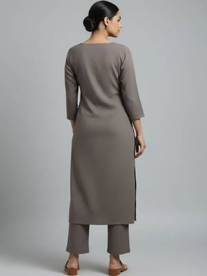 Women Regular Gotta Patti Silk Crepe Kurta with Trousers 5