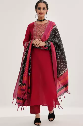 Ethnic Motifs Yoke Design Straight Kurta & Trousers With Dupatta