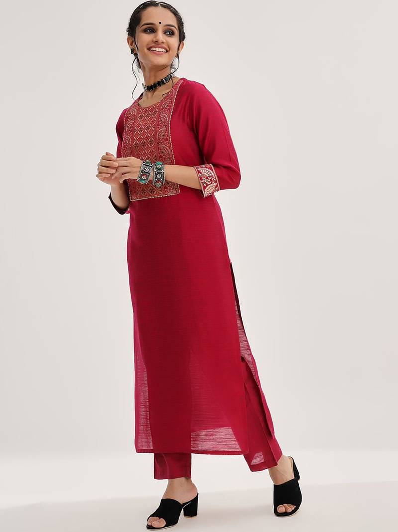 Ethnic Motifs Yoke Design Straight Kurta & Trousers With Dupatta