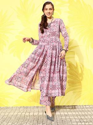 Women Ethnic Motifs Printed Empire Silk Georgette Kurta with Trousers 1