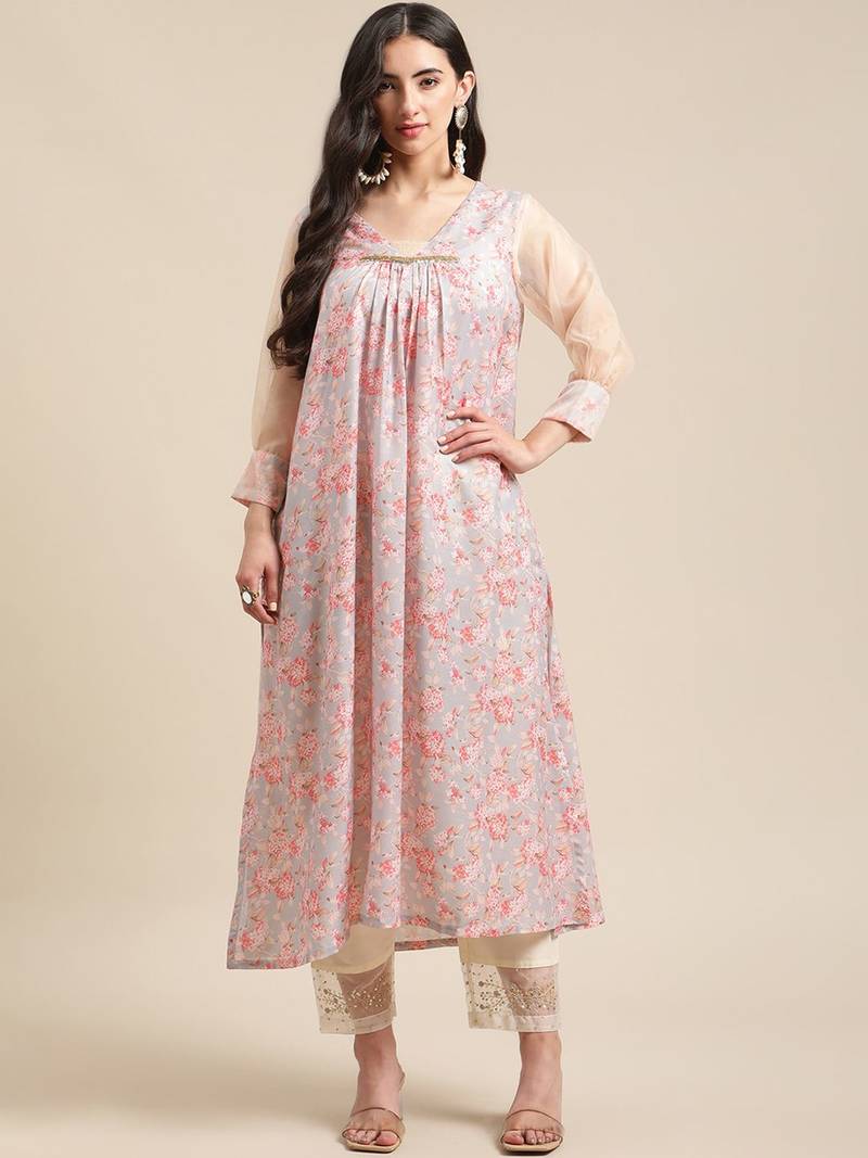 Women Peach-Coloured & Cream-Coloured Floral Printed Pleated Kurta With Trousers