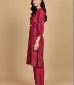 Women Bandhani Printed Collar Tassel-Detail Kurta With Trousers