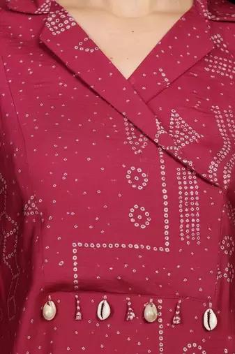 Women Bandhani Printed Collar Tassel-Detail Kurta With Trousers
