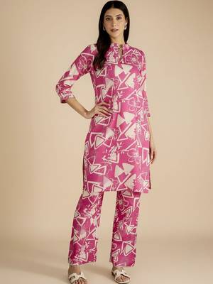 Women Geometric Printed Kurta with Trousers 3