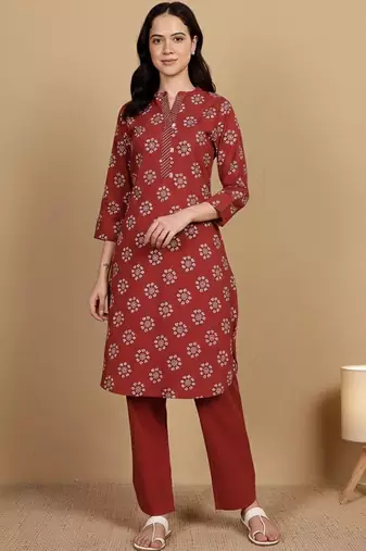 Women Cotton Blend Ethnic Motifs Printed Regular Kurta Set With Trousers