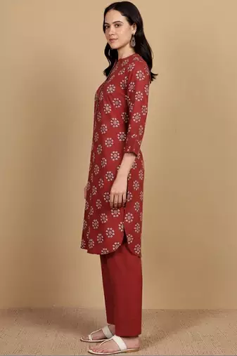 Women Cotton Blend Ethnic Motifs Printed Regular Kurta Set With Trousers