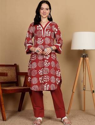 Women Geometric Printed Kurta with Trousers 2