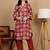 Women Geometric Printed Kurta with Trousers