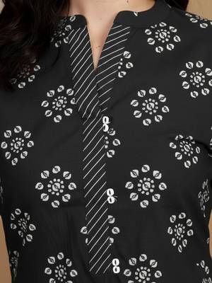 Women Printed Thread Work Straight Kurta & Trousers 3