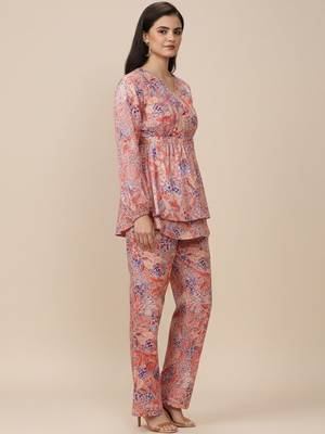 Women Ethnic Motifs Printed Empire Kurta with Trousers 3