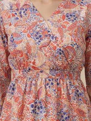 Women Ethnic Motifs Printed Empire Kurta with Trousers 6