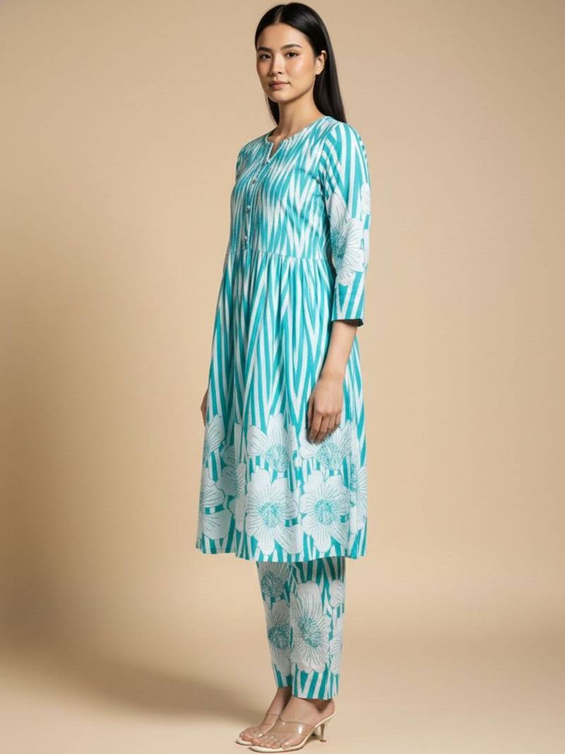 Women Striped Cotton Kurta with Trouser