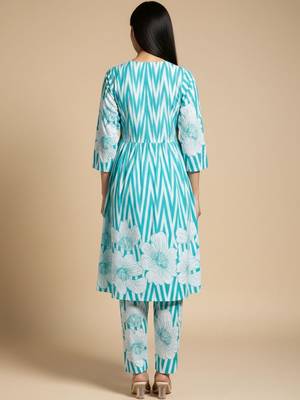 Women Striped Cotton Kurta with Trouser 2