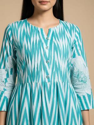Women Striped Cotton Kurta with Trouser 3