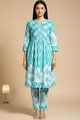 Women Striped Cotton Kurta with Trouser