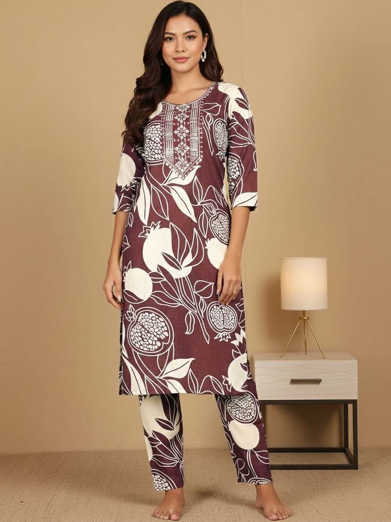 Women Floral Printed Regular Thread Work Kurta with Trousers
