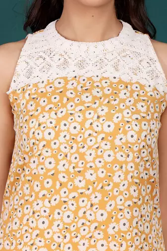Women Floral Printed Kurta with Palazzo
