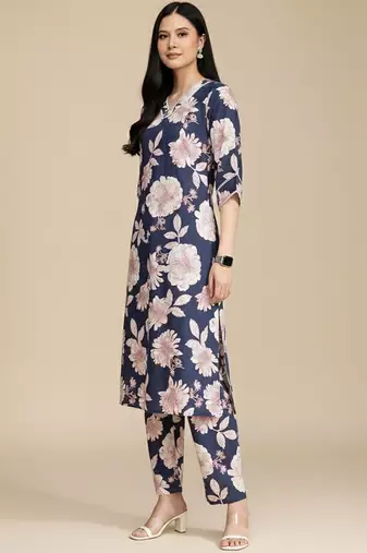 Floral Printed V-Neck Pure Cotton Straight Kurta With Trouser