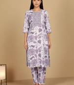 Women Floral Printed Regular Kurta with Trousers