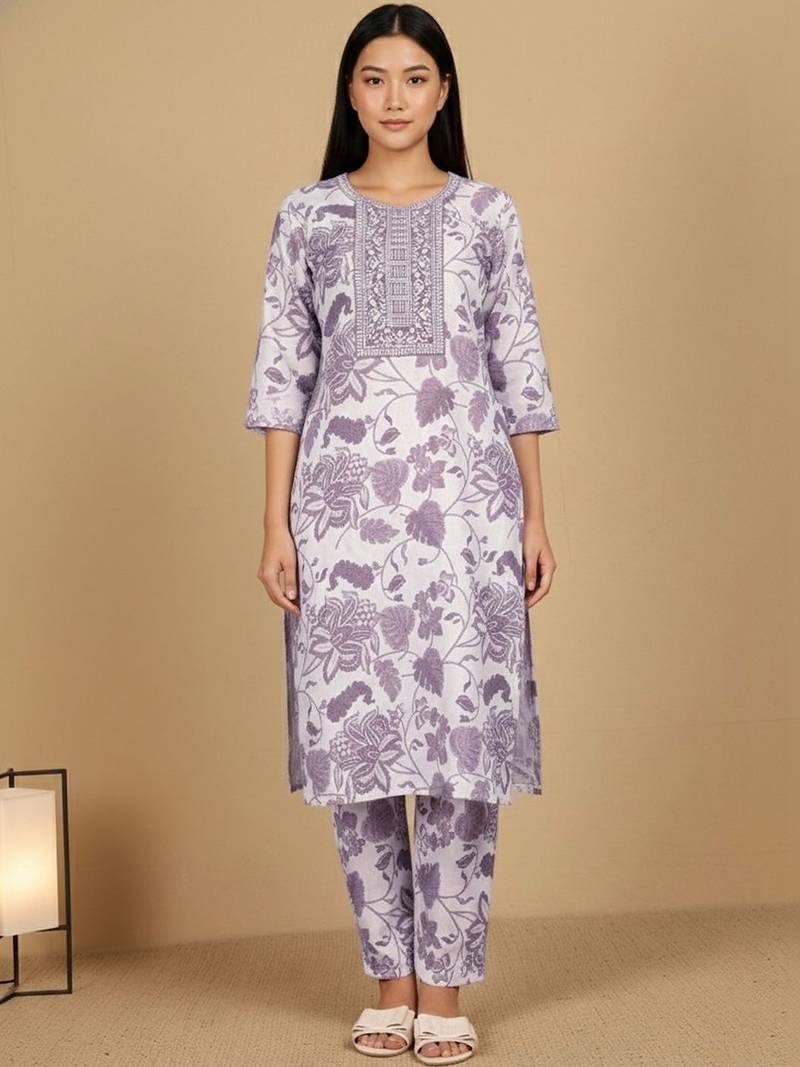 Women Floral Printed Regular Kurta with Trousers