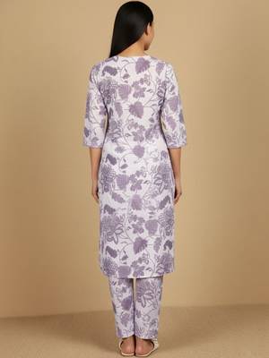 Women Floral Printed Regular Kurta with Trousers 6