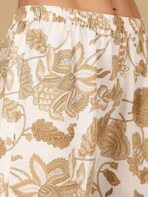 Women Floral Printed Regular Thread Work Kurta with Trousers 4