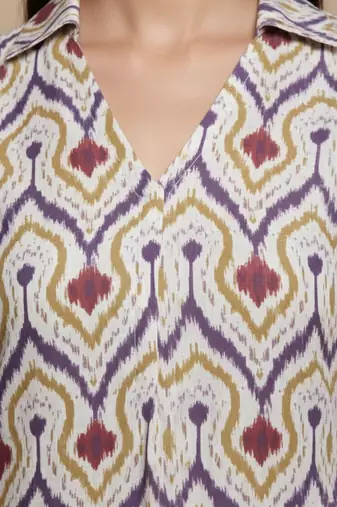 Women Regular Kurta with Trousers