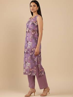 Floral Printed V-Neck Empire Straight Kurta With Trouser 1