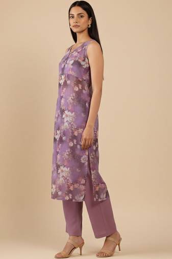 Floral Printed V-Neck Empire Straight Kurta With Trouser