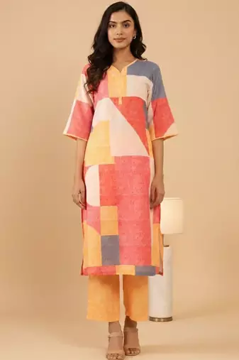 Geometric Printed V-Neck Straight Kurta With Trousers
