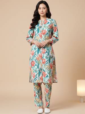 Women Floral Printed Regular Kurta with Trousers 4