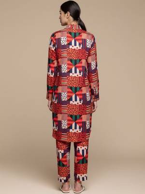 Women Geometric Printed Kurta with Trousers 3