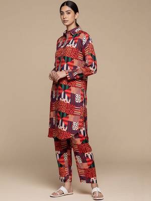 Women Geometric Printed Kurta with Trousers 1