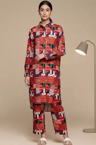 Women Geometric Printed Kurta with Trousers