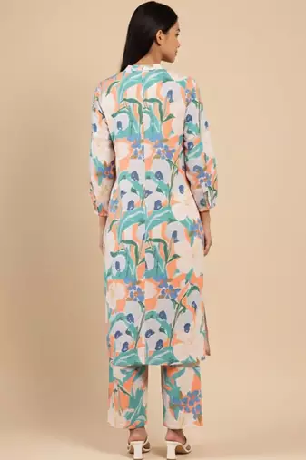 Floral Printed Mandarin Collar Straight Kurta With Trousers